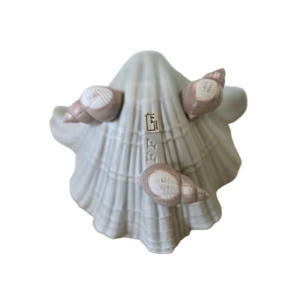 Vintage Fitz and Floyd Coquille Shell Bowl Conch Footed Coastal Pink White 1976